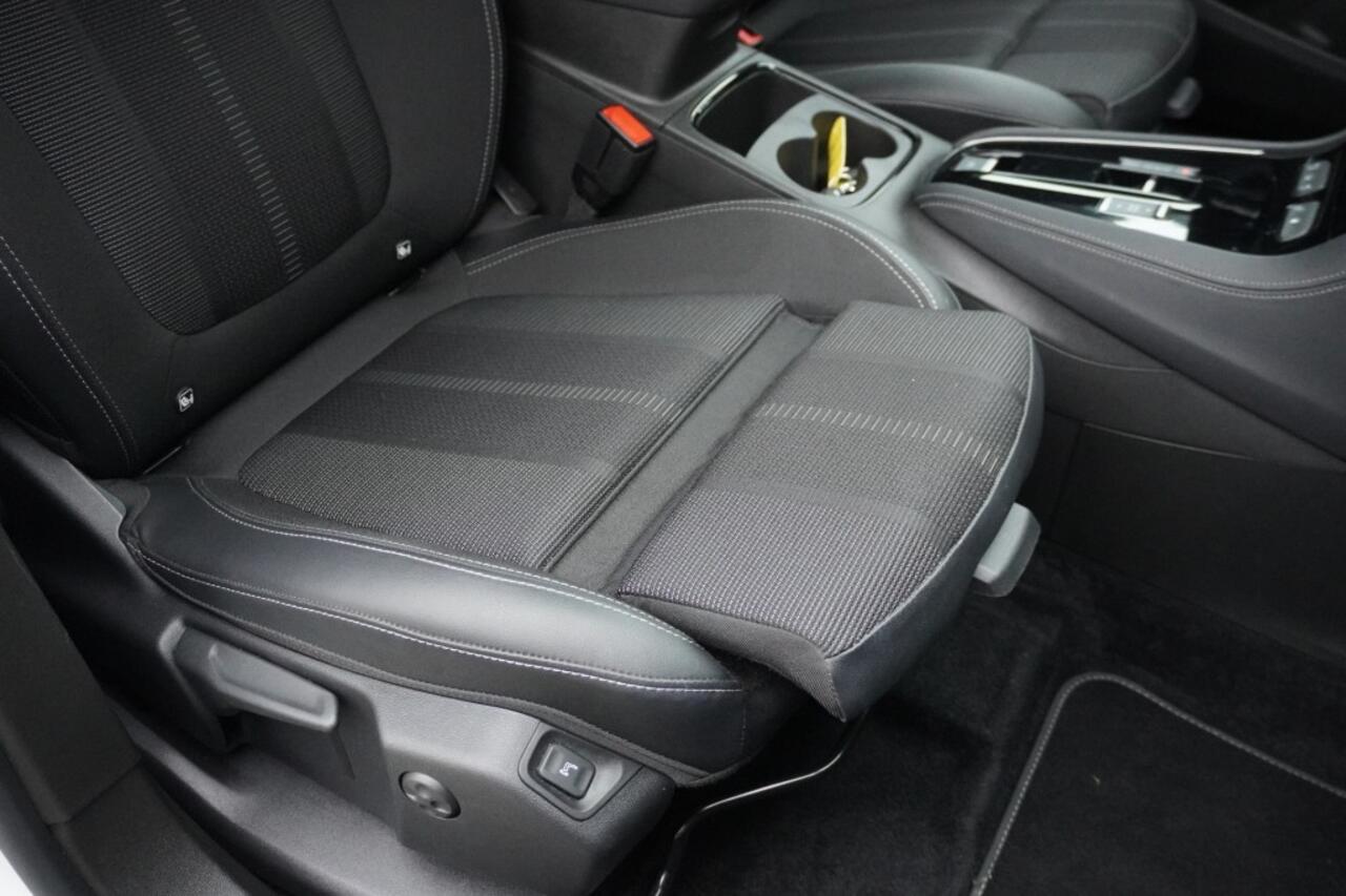 Opel Grandland 1.6 Turbo Hybrid GS / Camera / Winterpakket / Adaptive cruise / AGR-stoelen