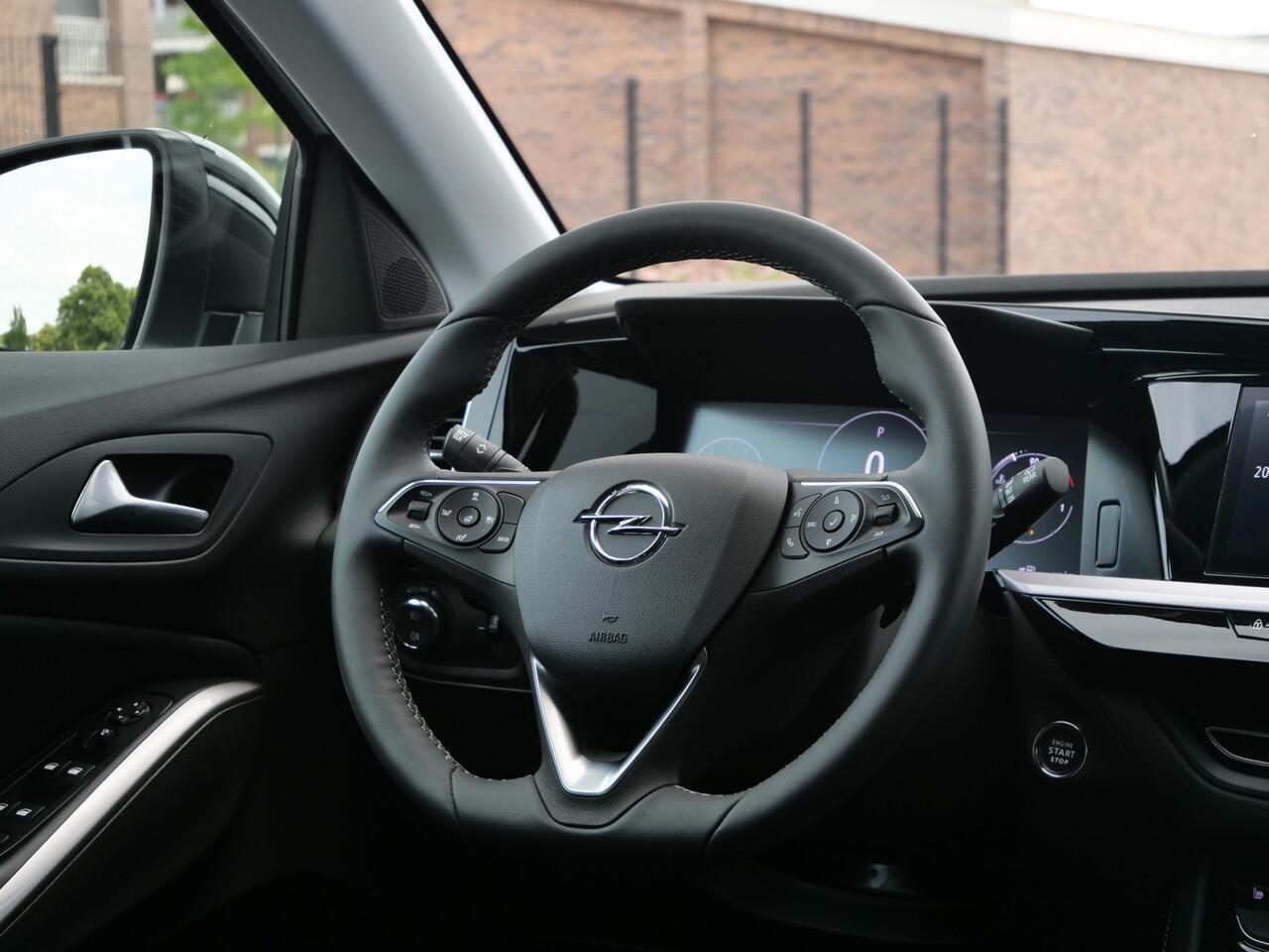 Opel Grandland 1.2 Turbo 130pk Ultimate Automaat Navigatie / LED / Camera / 19 Inch