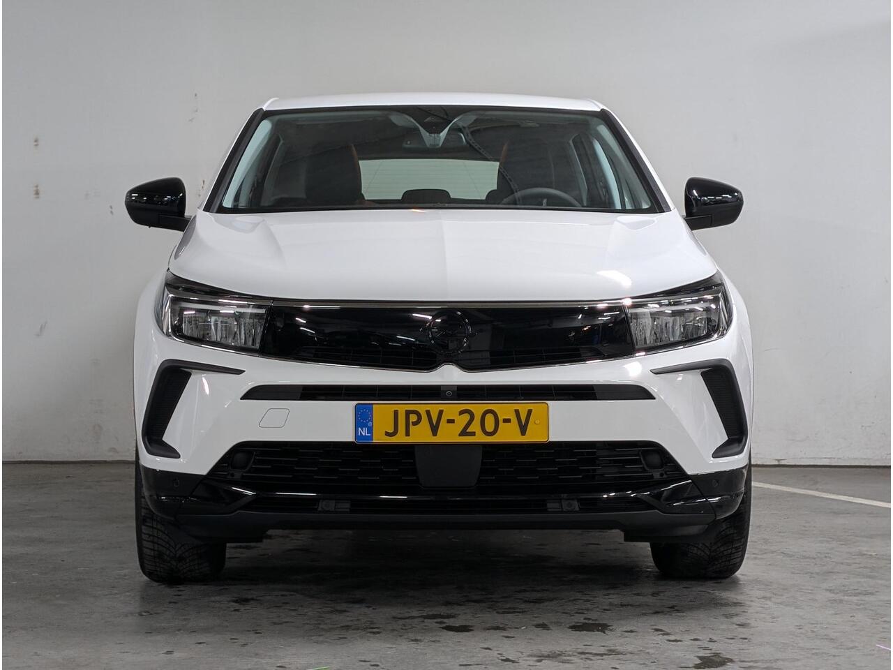 Opel Grandland GS 1.2 Turbo 130pk | ALL SEASON BANDEN | AGR-STOELEN | 360° CAMERA | STOEL + STUURVERW. | DODEHOEKBEW. | NAVI | ISOFIX |