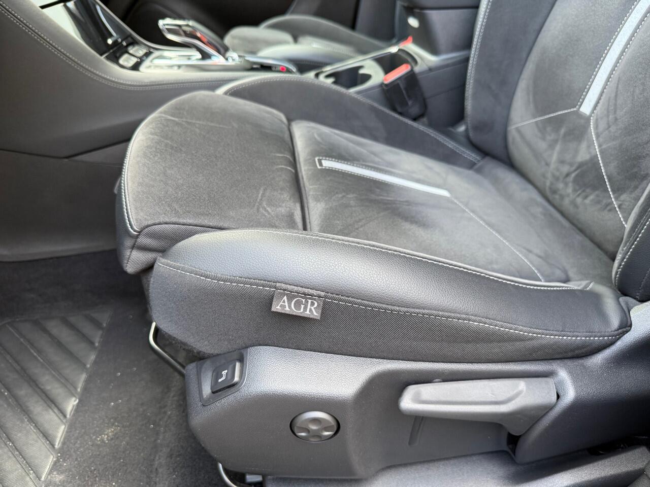 Opel Grandland 1.6 Turbo Plug-In Hybrid 4x4 GSe Veel opties!