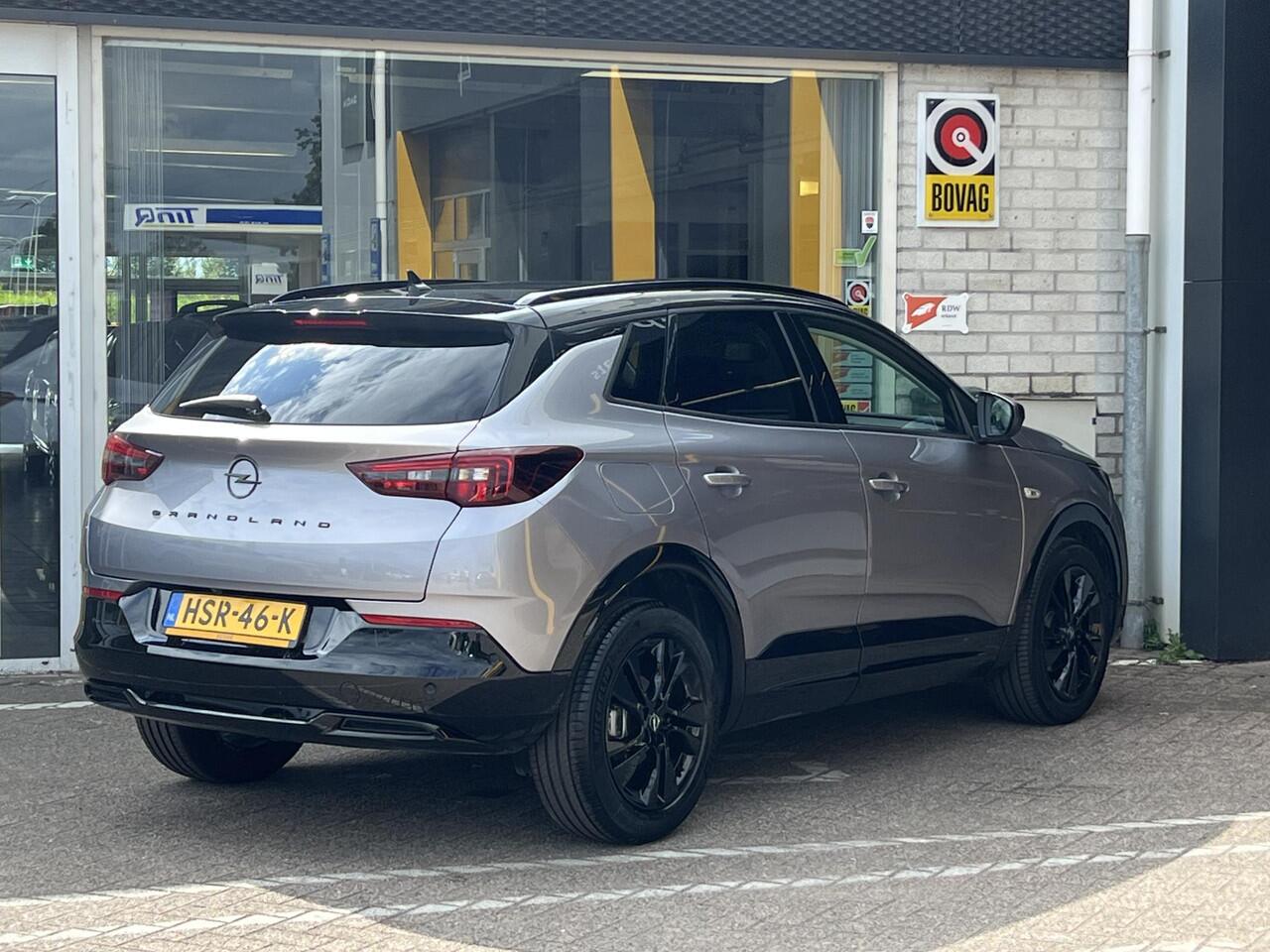 Opel Grandland 1.2 Turbo GS | Rondom zicht camera | Navigatie | Climate Control | DAB | LED | Cruise Control | Lichtmetaal |