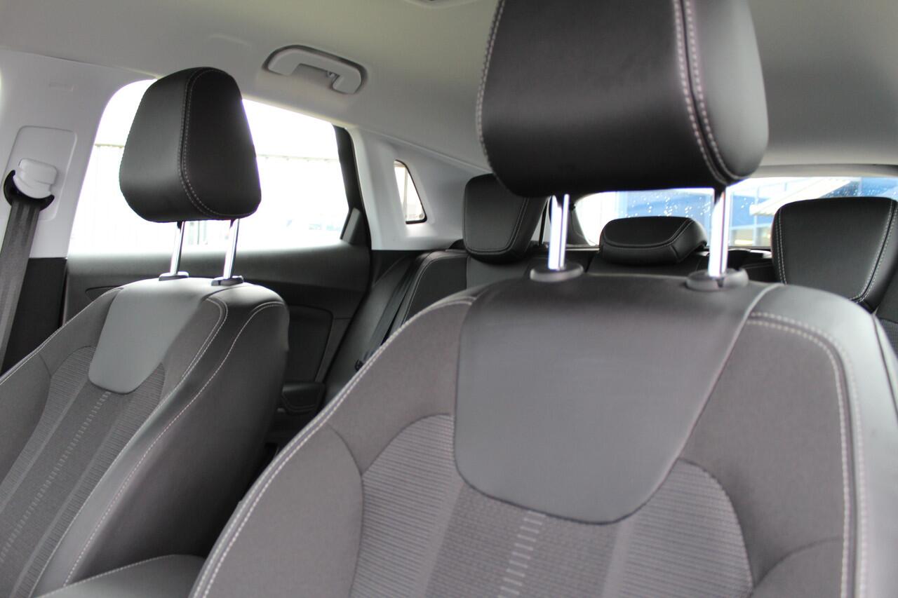 Opel Grandland 1.2 Turbo | Winterpack | Cruise control | Bluetooth | Parkeersensoren