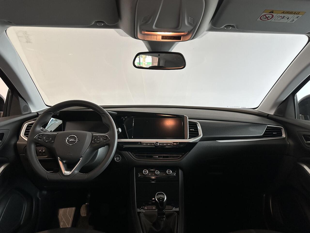 Opel Grandland 1.2 Turbo GS | NAVIGATIE | CAMERA | PARKEERSENSOREN VOOR-EN ACHTER | 18" LICHTMETALEN VELGEN