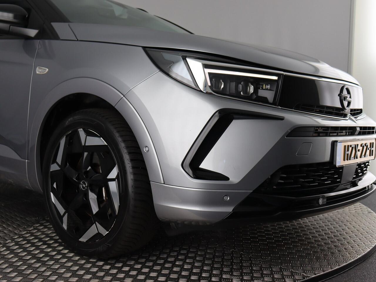 Opel Grandland 1.6 Turbo Plug-In Hybrid 4x4 GSe (Camera / Navi / Elek. achterklep / ACC)