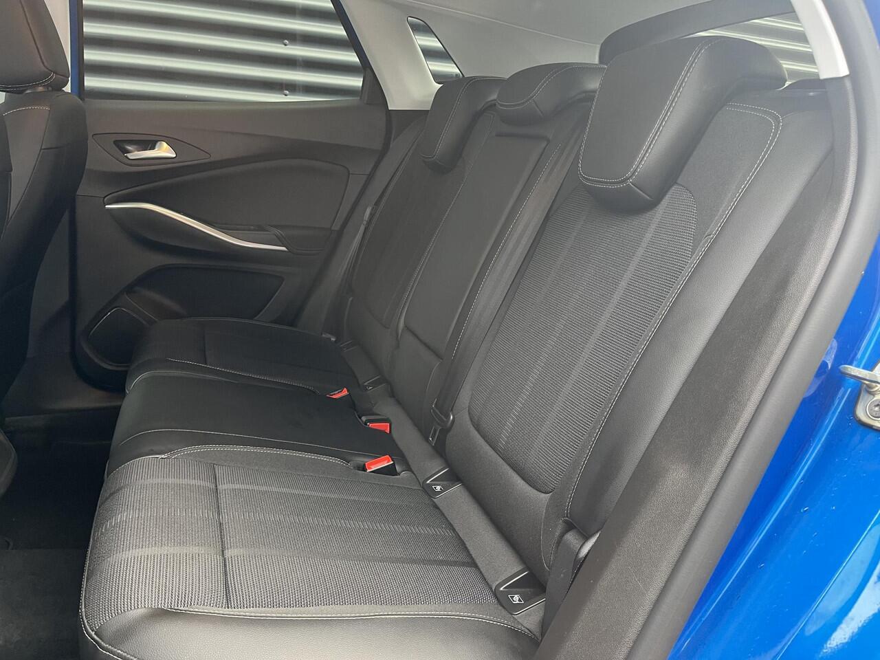 Opel Grandland GS 1.2 Turbo 130pk EAT8 | AGR-STOELEN | NAVI | STOEL- EN STUURVERW. | ISOFIX | FULL LED | CAMERA |