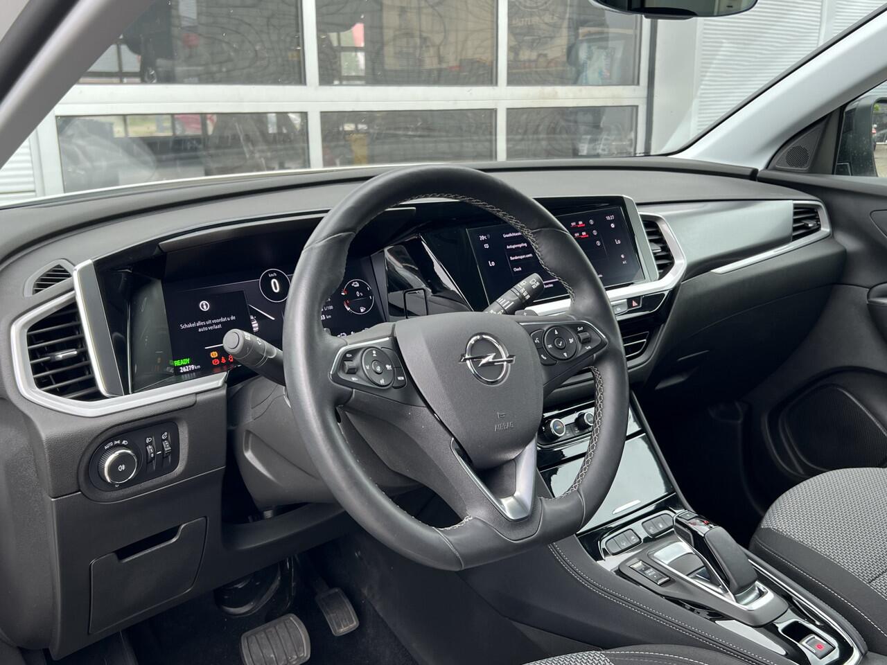 Opel Grandland 1.6 Turbo Plug-In Hybrid | Navigatie/Android/Apple Carplay | LM Velgen 18" | Achteruitrijcamera | Adaptive Cruise Control | Stuur Verwarmd |