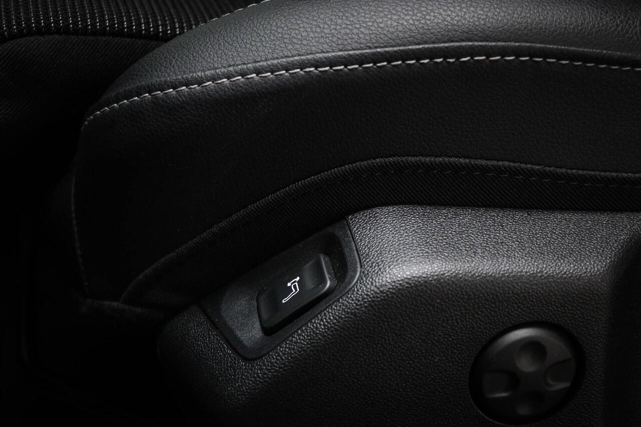 Opel Grandland 1.2 Turbo GS | PARKEER PACK | LED | DAB | APPLE