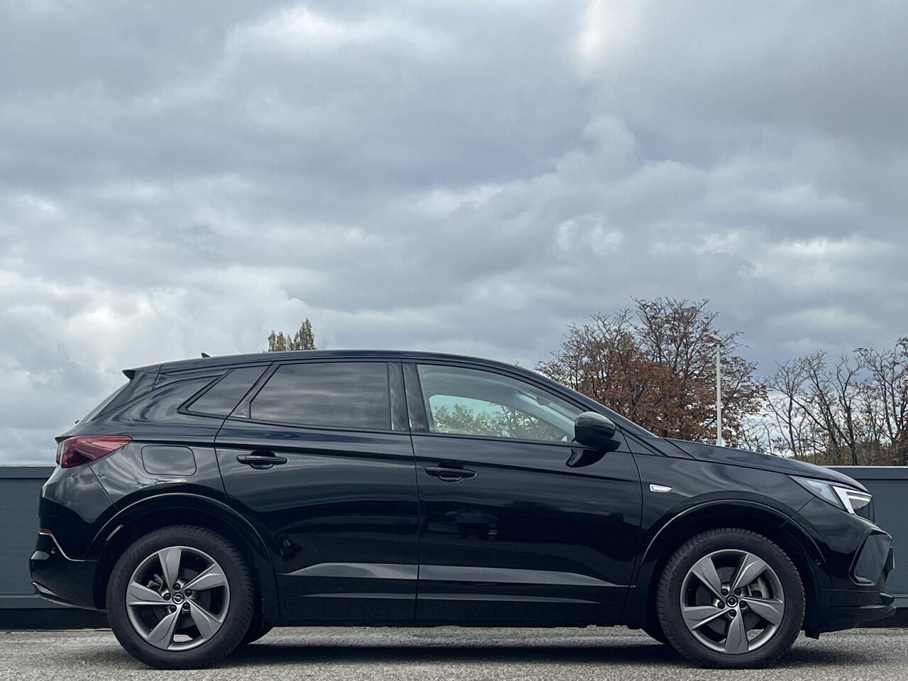 Opel Grandland GS 1.6 HYbrid PHEV 225pk | ALCANTARA/LEDER | LED PIXEL VERLICHTING | KEYLESS | WINTER PACK | ISOFIX | NAVI PRO |