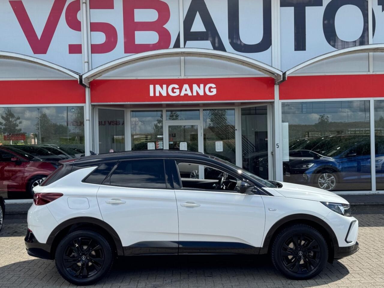 Opel Grandland 1.2 TURBO AUT. GS-LINE FACELIFT LED NAVI CAMERA CARPLAY AIRCO LMV PDC