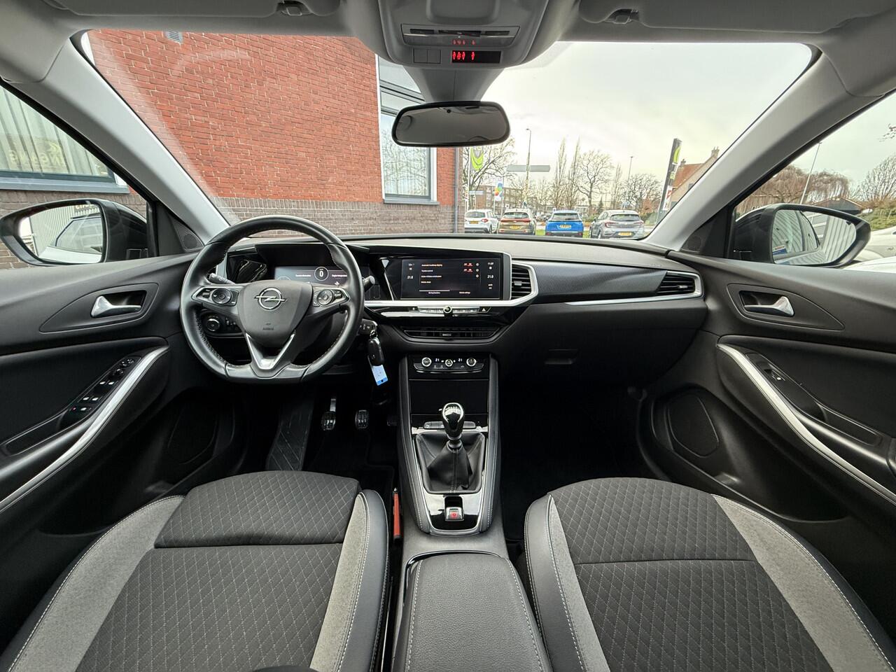 Opel Grandland 1.2 Turbo GS Line | TOPSTAAT | TREKHAAK | 360 CAM | VOL LED. |