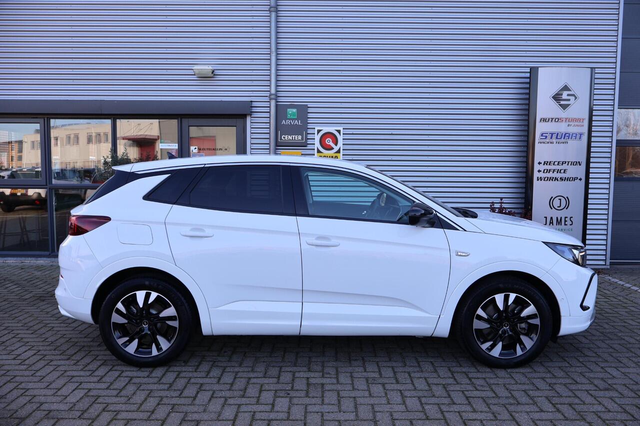 Opel Grandland 1.6 Turbo Plug-In Hybrid Level 3 1e Eigenaar | NL-Auto | Volledig Onderh | BTW | Trekhaak | 1 Laadkabel | 360 Cam | WinterPack | Sfeer | Navi | Climate | Full Led | Ad Cruise | PDC