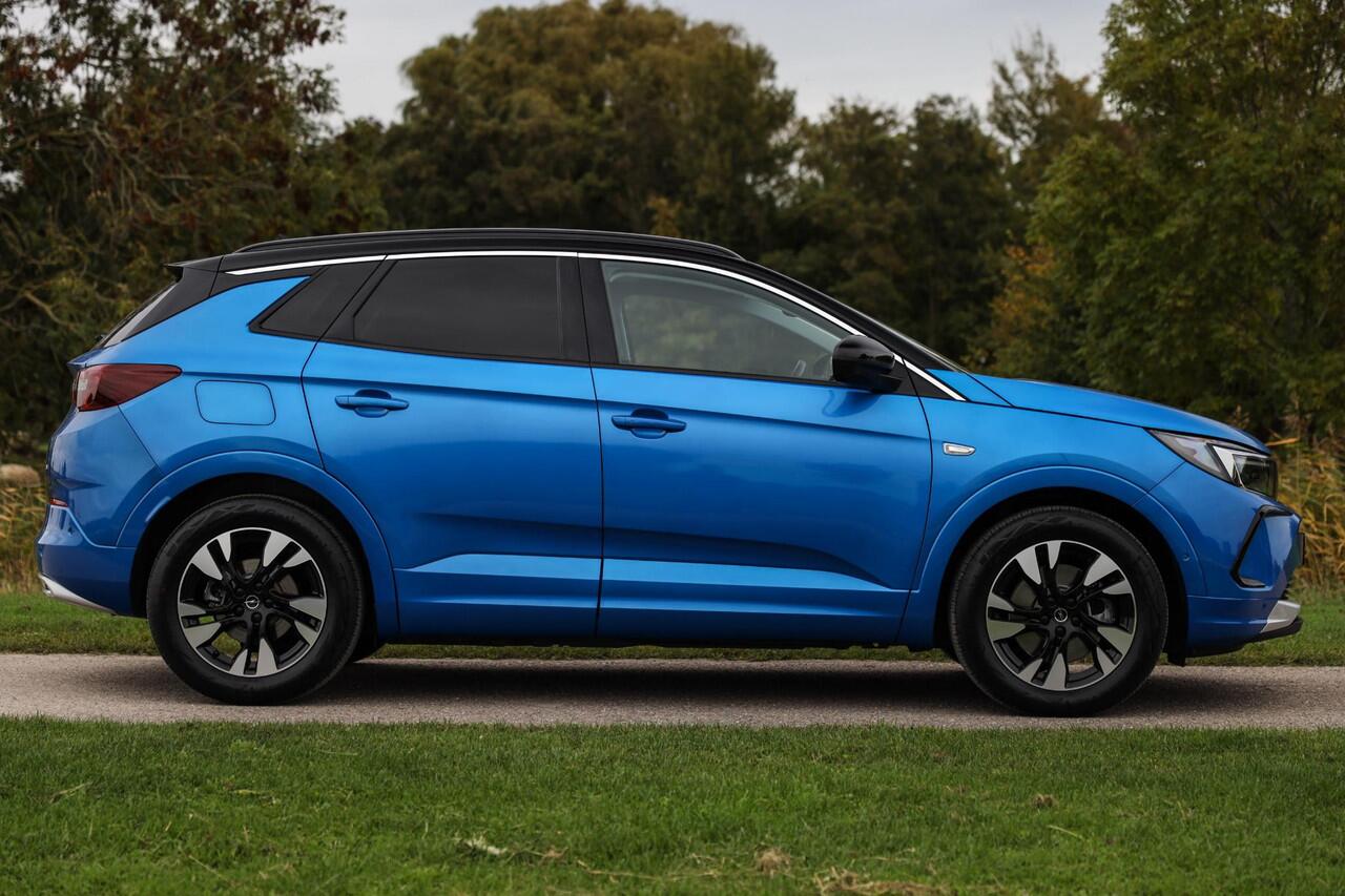 Opel Grandland 1.6 Turbo PHEV Hybrid 225 PK ? Matrix-LED ? Trekhaak ? Camera