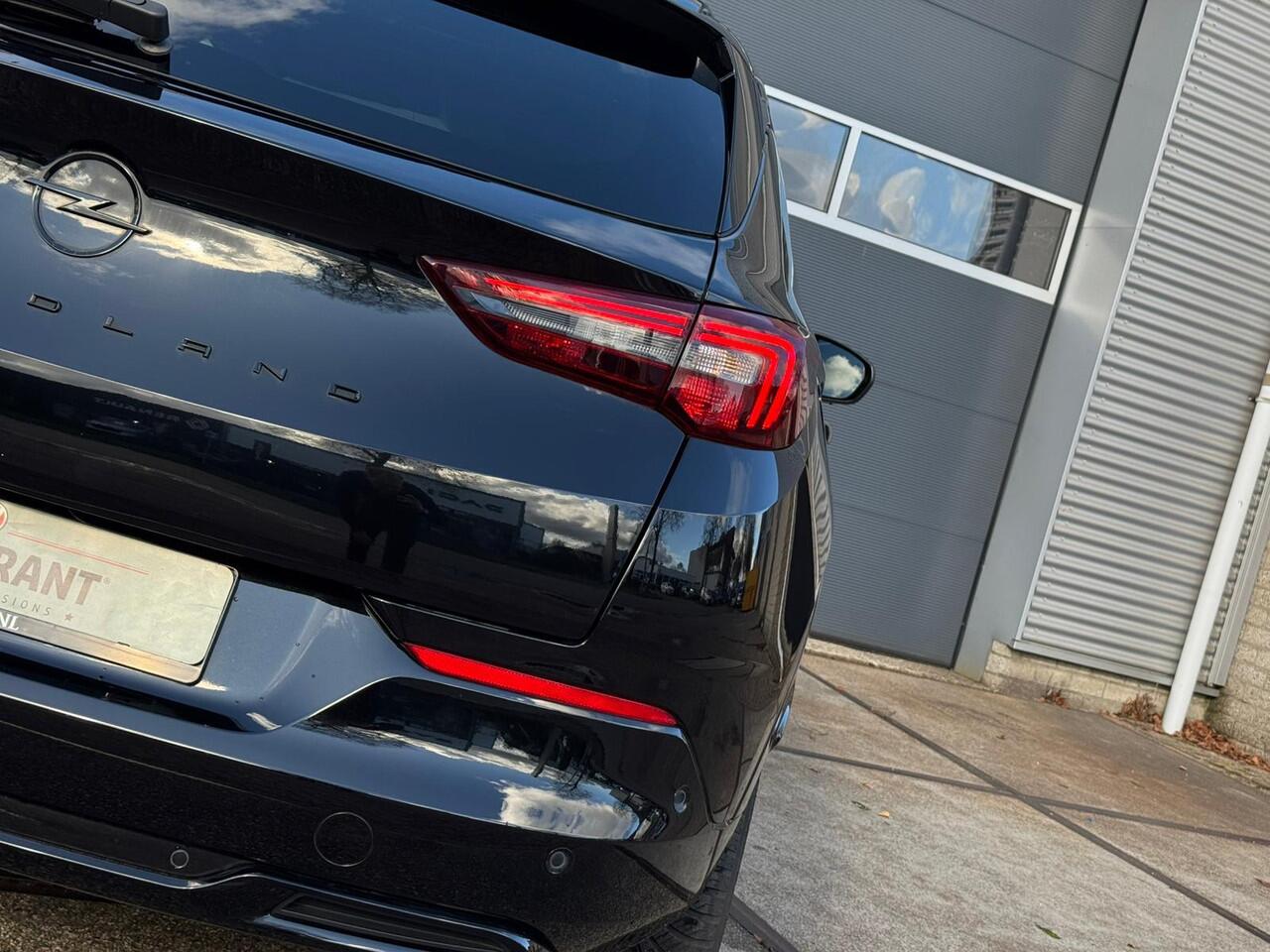 Opel Grandland 1.2 Turbo GS Black Pakket |Stoel/Stuurverw. |Camera |Navi |DAB