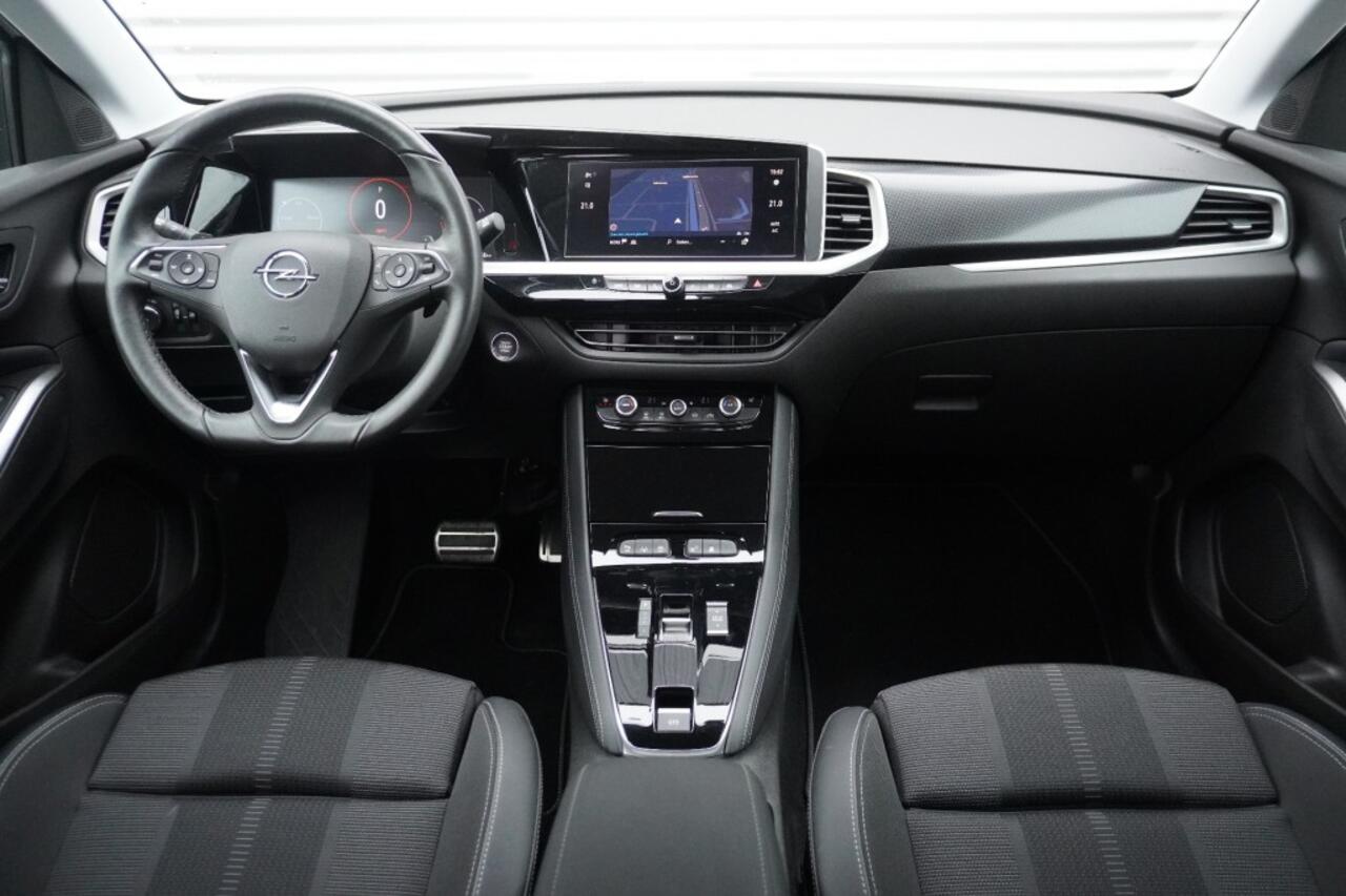 Opel Grandland 1.6 Turbo Hybrid GS / Camera / Winterpakket / Adaptive cruise / AGR-stoelen