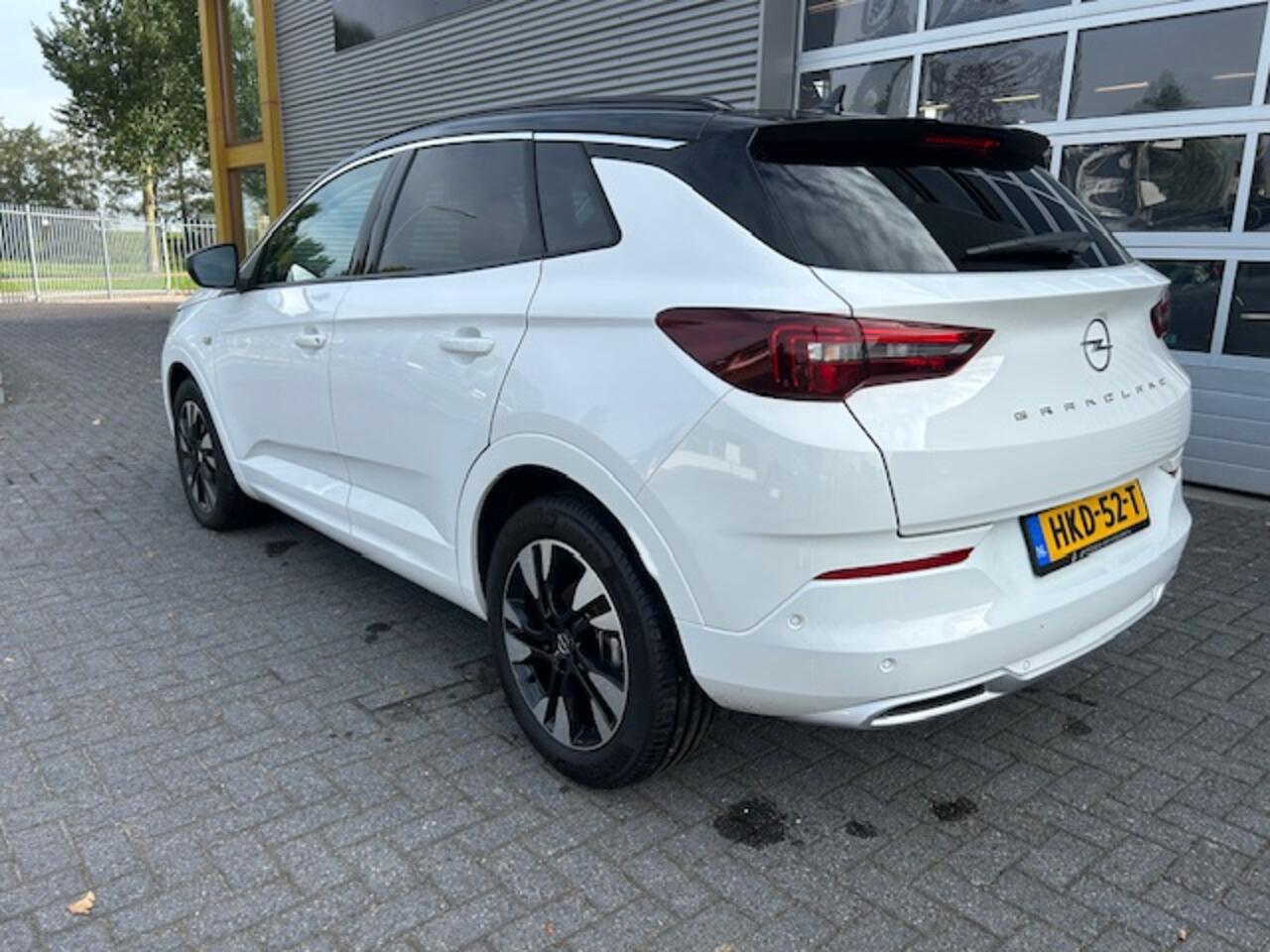 Opel Grandland 1.2 Turbo Level 3