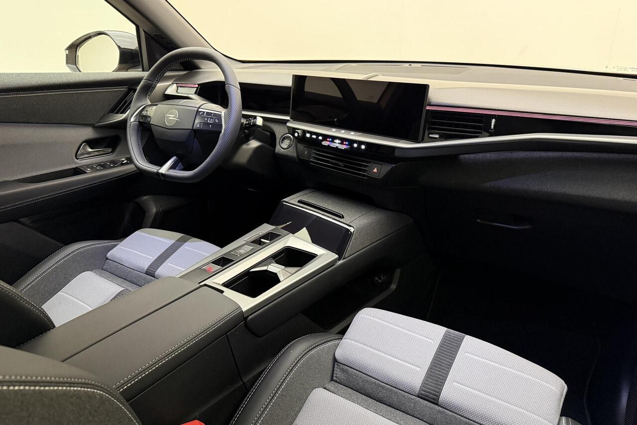 Opel Grandland Electric Business Edition 73 kWh | Afneembare trekhaak | Gunstige bijtelling | Navigatie | Stoel & Stuurverwarming | 20" Lichtmetalen velgen | Keyless | Climate control | Camera