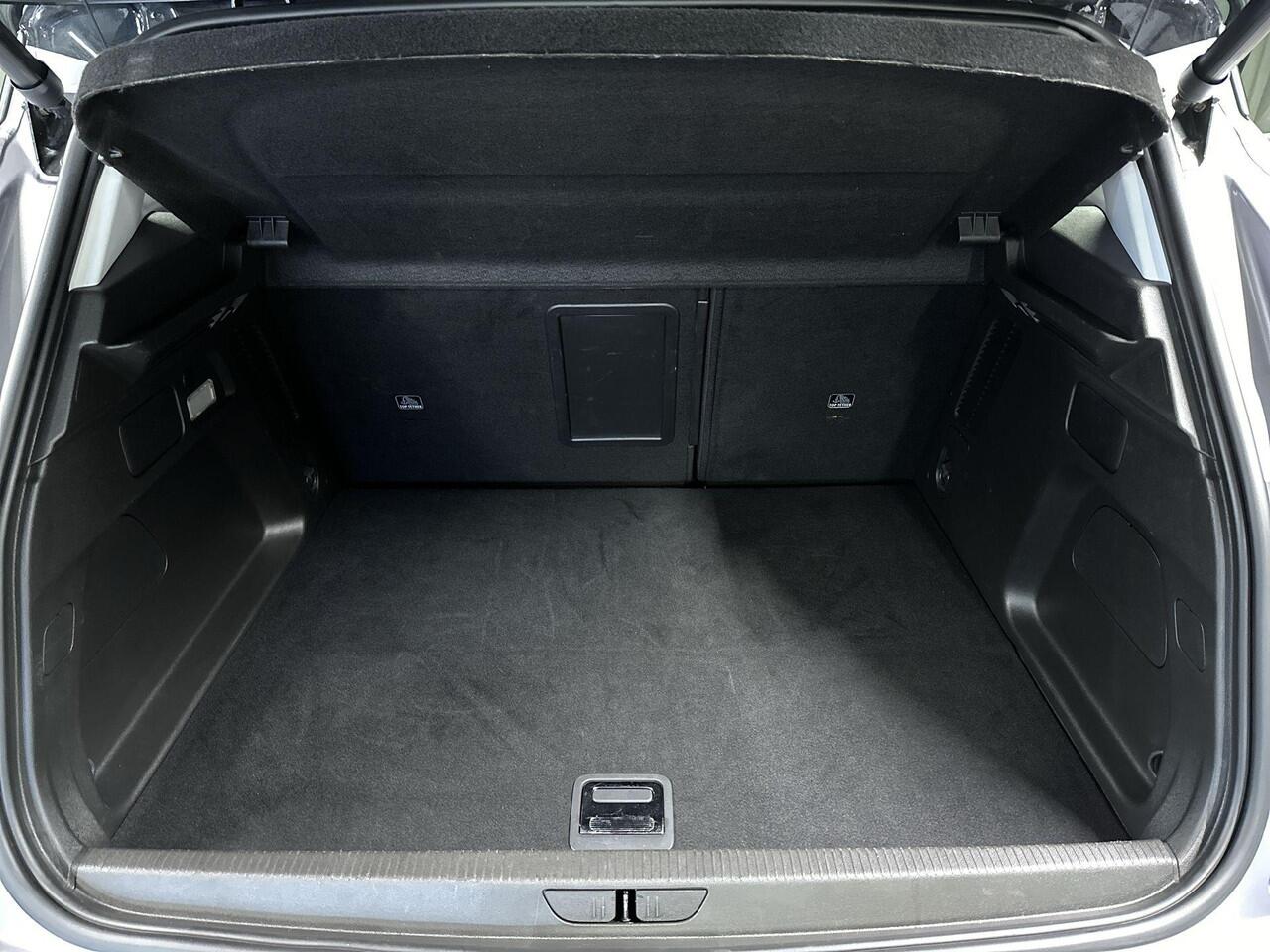 Opel Grandland 1.6 Turbo Plug-In Hybrid 4x4 GSe Automaat | Navi | Alcantara