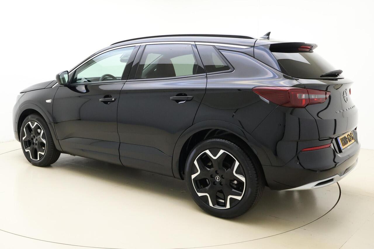 Opel Grandland 1.2 Turbo Ultimate Automaat | Achteruitrijcamera | Alcantara bekleding | Climate Control | Navigatie | Adaptive Cruise control | Stoel + stuurwielverwarming | Elektrische achterklep | Voorruitverwarming