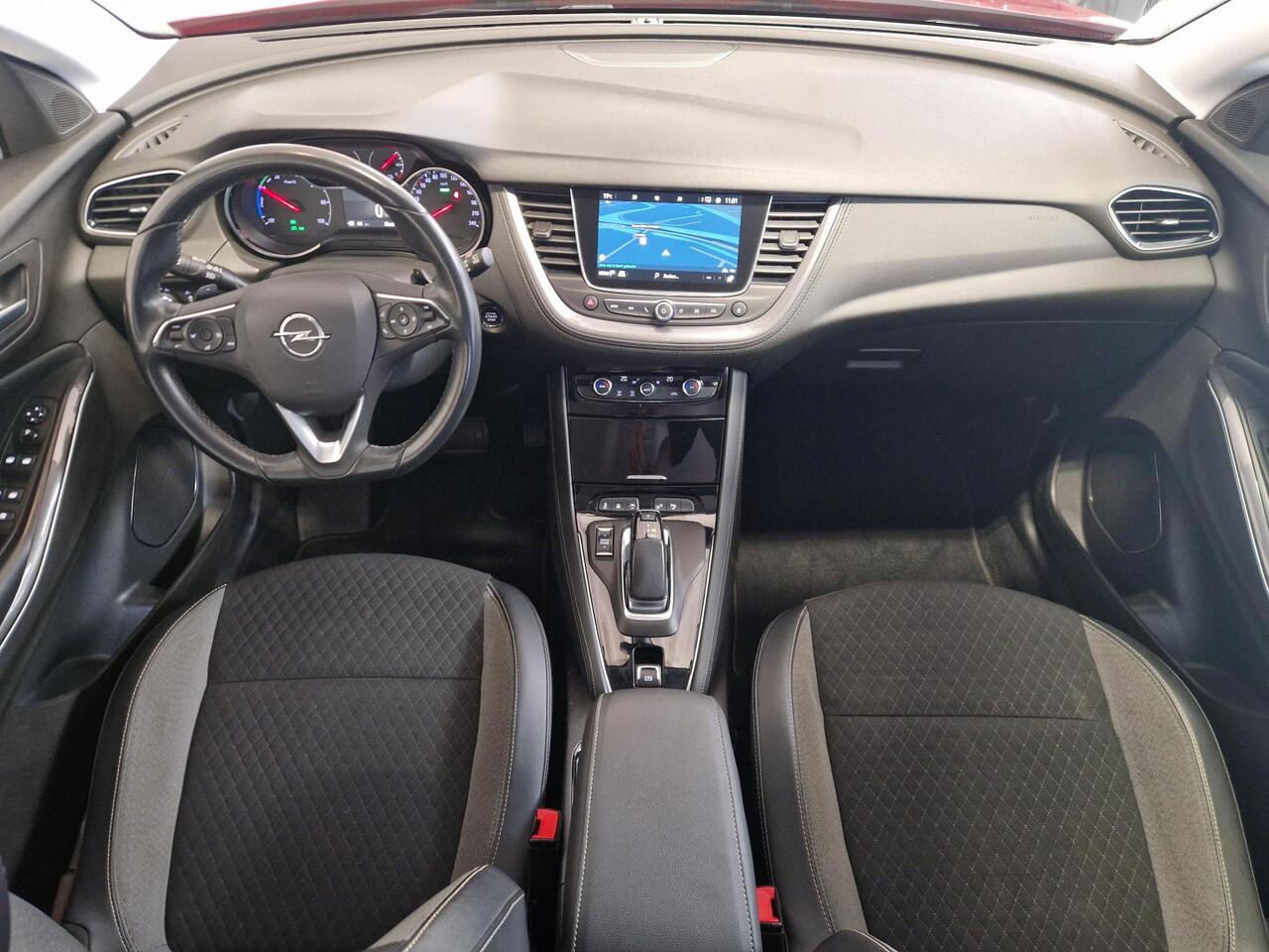 Opel Grandland 1.6 Turbo Plug-In Hybrid Business Elegance SOH 90,5% | Navigatie | Parkeersensoren voor en achter | Apple Carplay/Android Auto