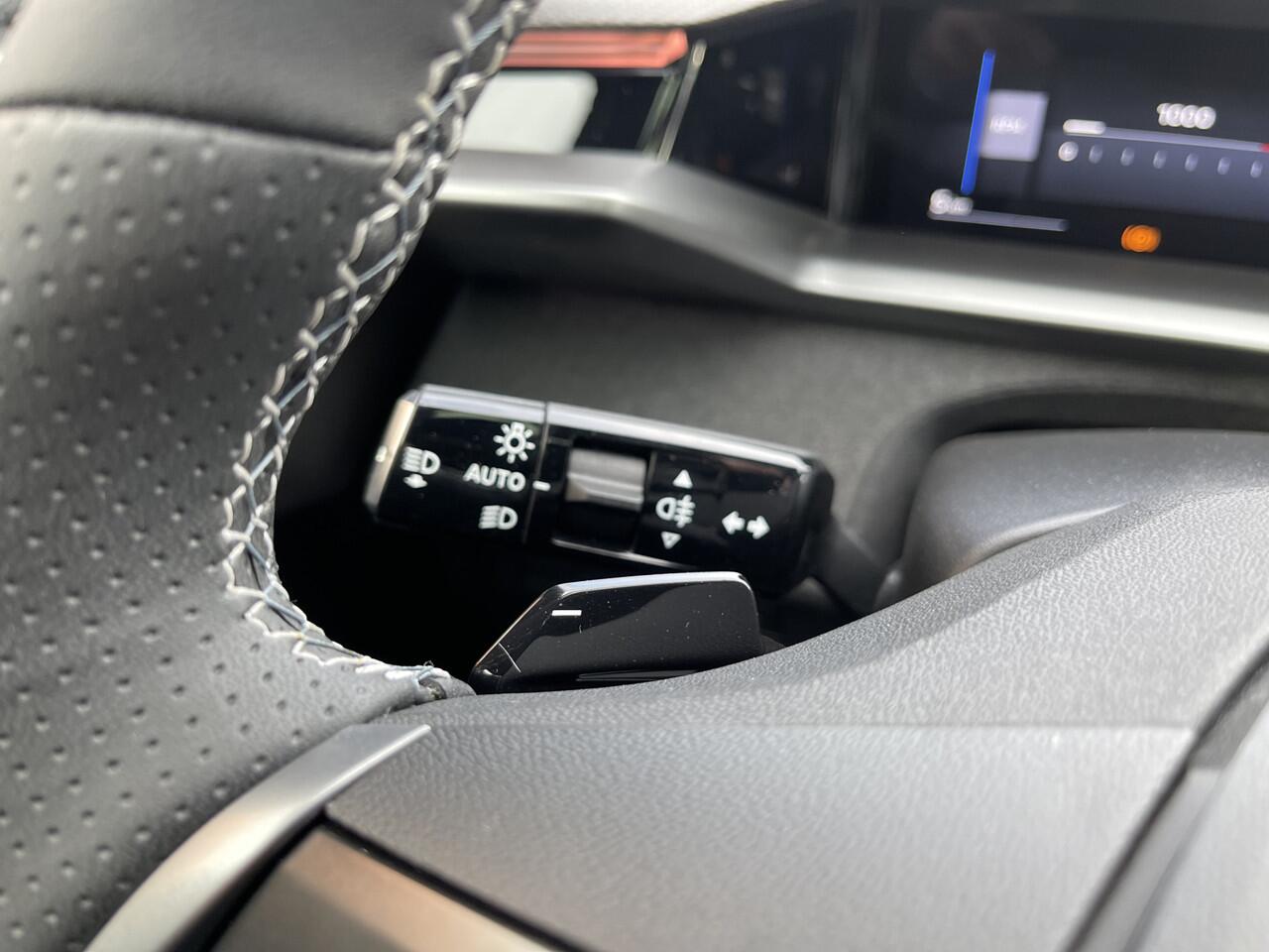 Opel Grandland 1.2 Turbo Hybrid GS Panorama dak/Focal Speakers/Electr achterklep.