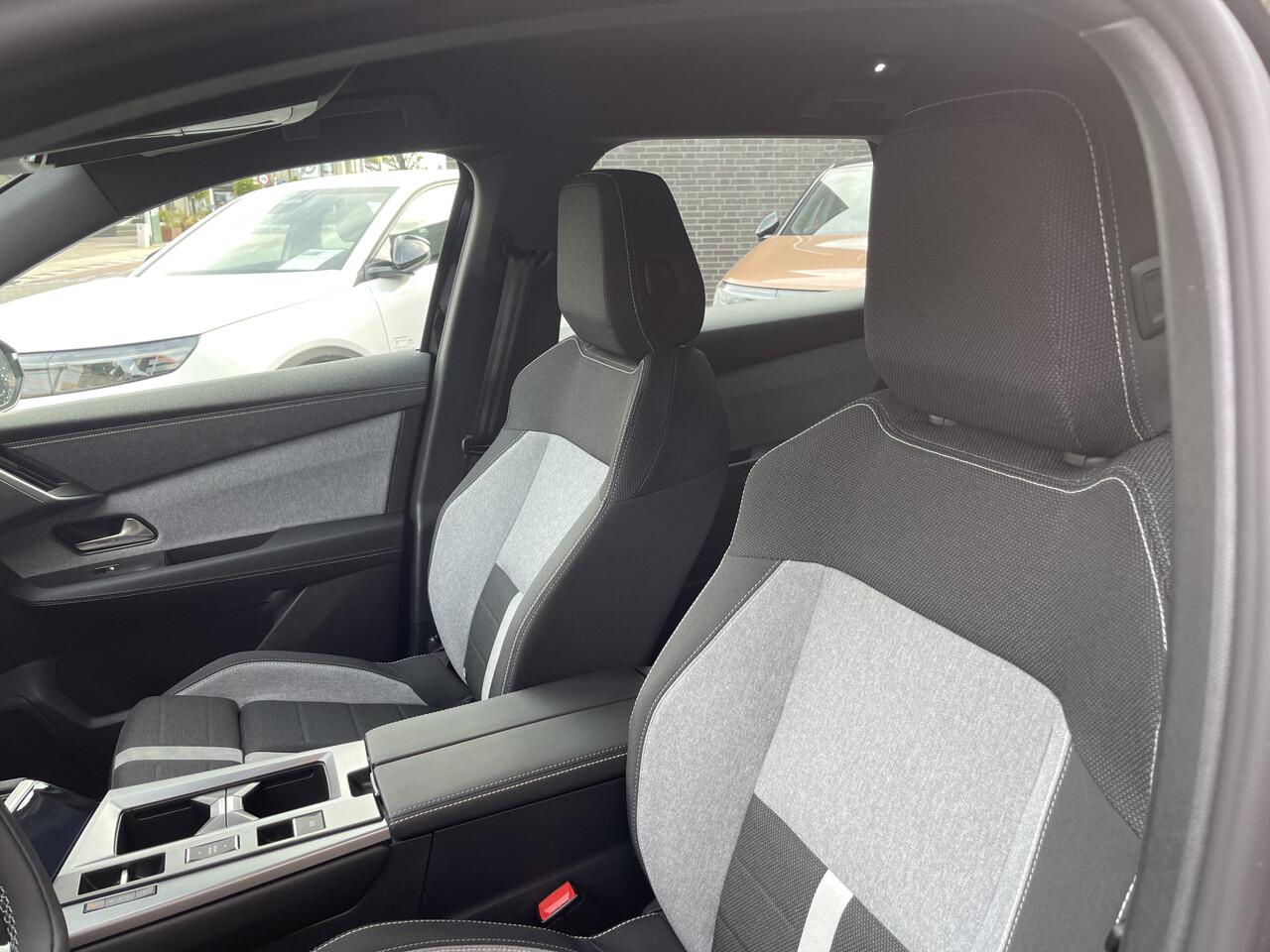 Opel Grandland 1.2 Turbo Hybrid Edition 19 inch/Navi/Dodehoek sensor/Stoel+stuurverwaring.