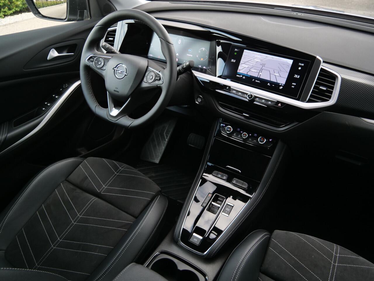 Opel Grandland 1.2 Turbo 130pk Ultimate Automaat Navigatie / LED / Camera / 19 Inch