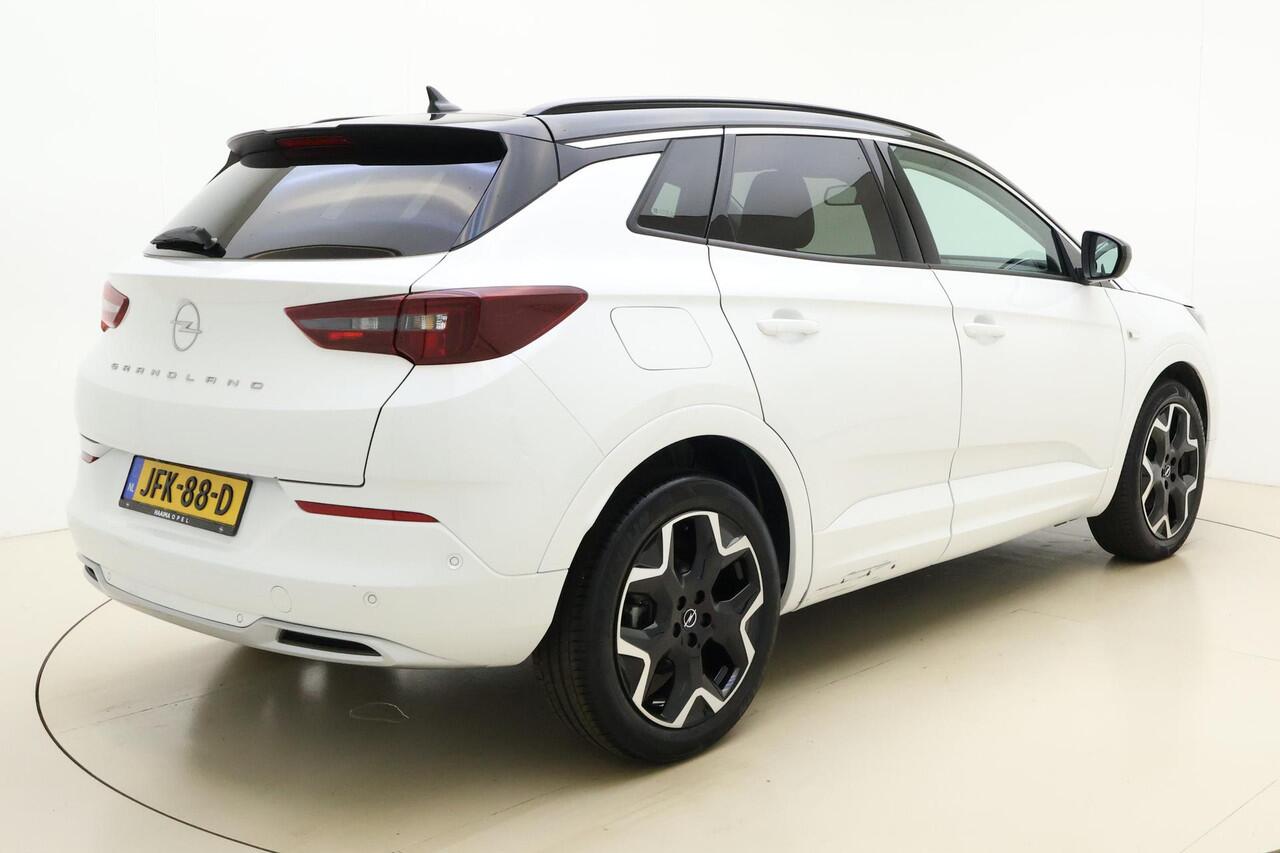 Opel Grandland 1.2 Turbo Ultimate Automaat | Navigatie | Elektrische Achterklep | Stoelverwarming | Climate & Cruise Control | Alcantara bekleding | Zwart dak | Lichtmetalen velgen