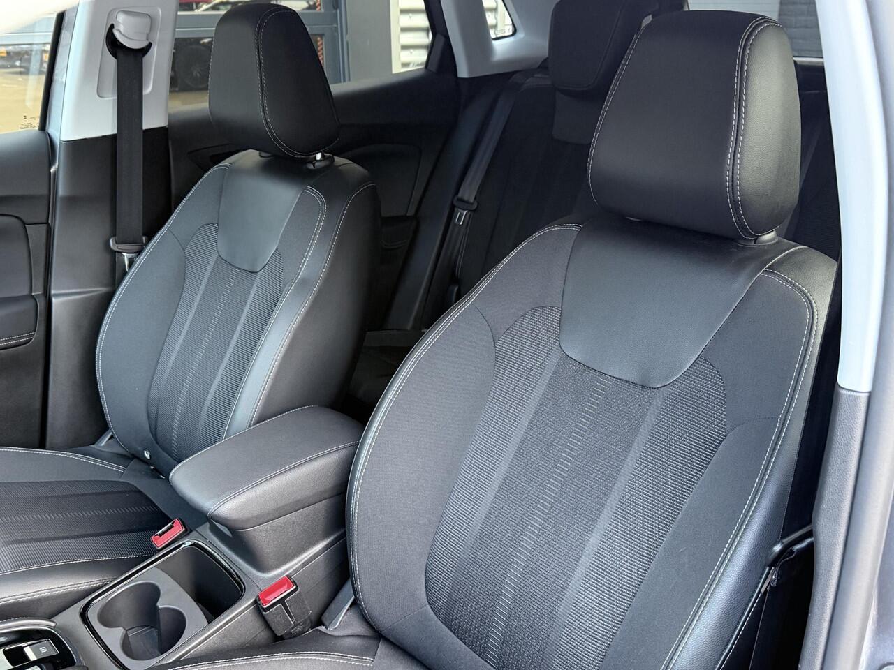 Opel Grandland 1.2 Turbo GS l Navigatie l Stoelverwarming l AppleCarplay