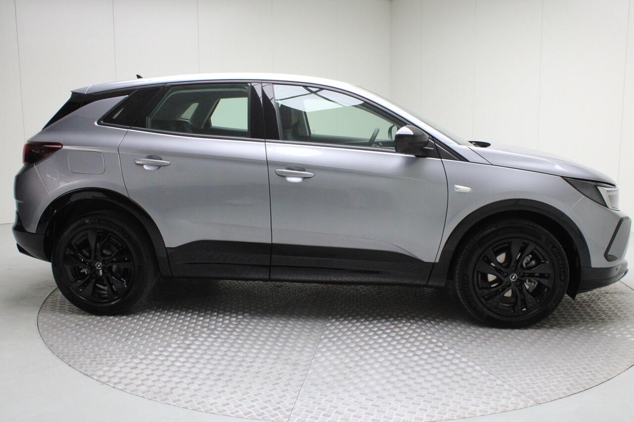 Opel Grandland 1.2 Turbo Hybrid GS ( level 3) | automaat | afn. trekhaak | 4 nw. seizoensbanden | pdc v/a+camera | navi | adaptive cruise control | dodehoek | verwarmde stoelen+stuur | climate | bluetooth | carplay