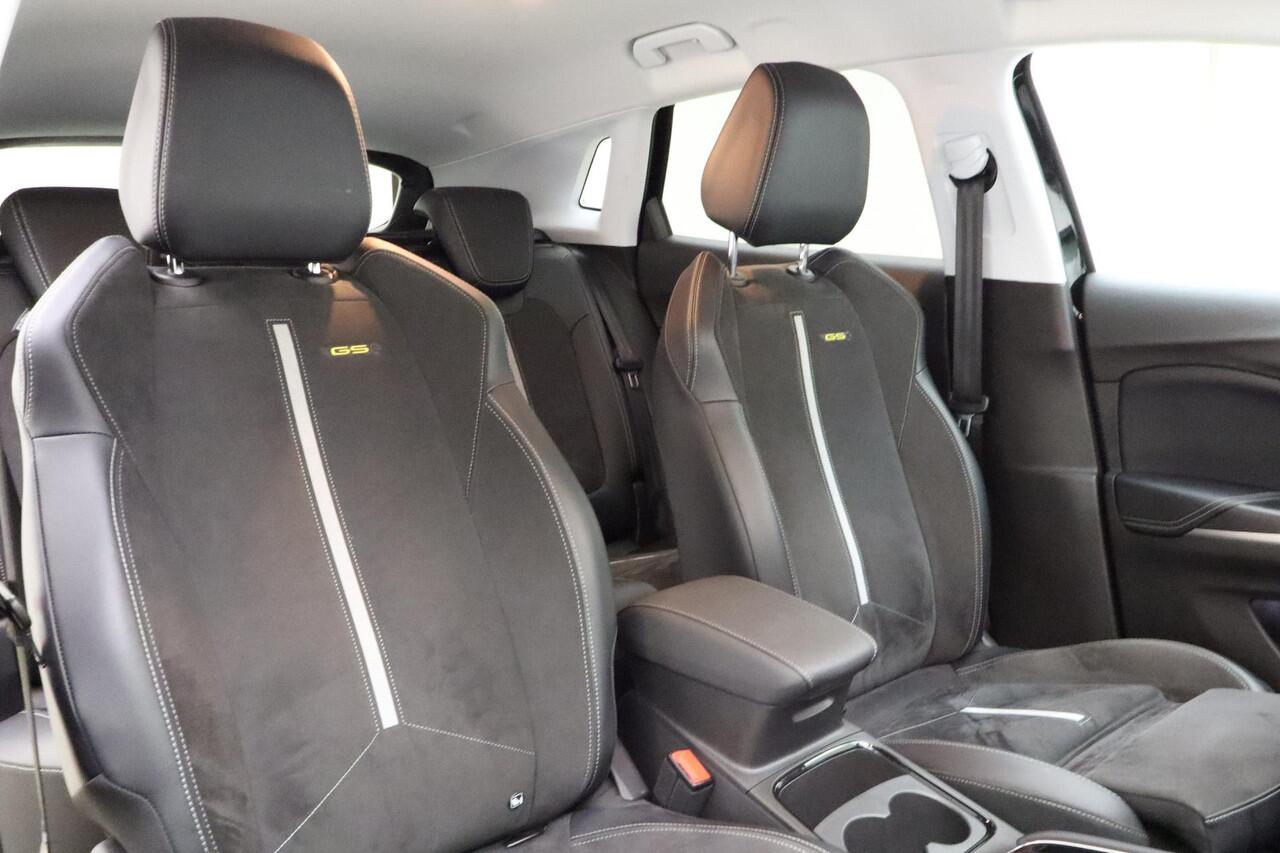 Opel Grandland 1.6 Turbo Plug-In Hybrid 300pk 4x4 GSe | Navigatie | Camera | Comfort stoelen | Elektrische achterklep | Stoel- en stuurverwarming | Adaptive Cruise control |