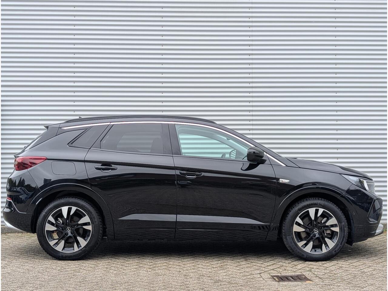 Opel Grandland Ultimate 1.6 PHEV 225pk Hybrid e-EAT8 | LEDEREN BEKLEDING | LED PIXEL | 360° CAMERA | KEYLESS | ELEK. A.KLEP | NAVI PRO |