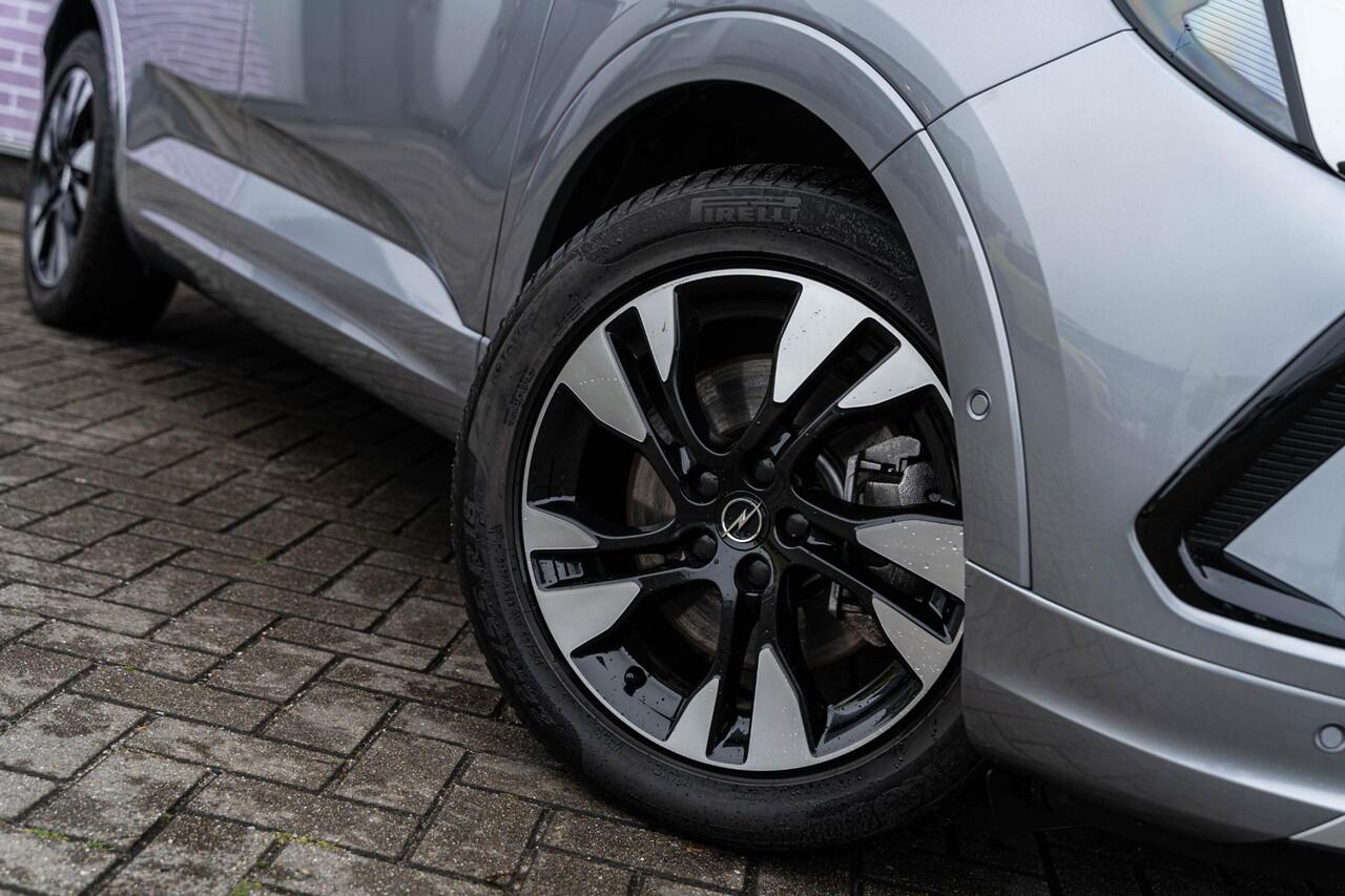 Opel Grandland 1.6 Turbo Plug-In Hybrid GS | Adaptive Cruise Control | Stoel & Stuurwiel Verwarmd | Zwart Dak | Keyless Entry | Half Alcantara Half Leren Bekleding | Apple Carplay | Sfeerverlichting