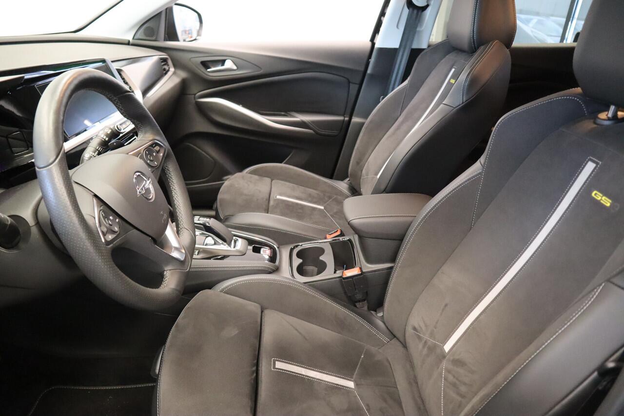 Opel Grandland 1.6 Turbo Plug-In Hybrid 4x4 GSe Cruise/Climate Blindspot PDC Keyless Entry/Go 300PK! 24 maanden garantie mogelijk (*vraag naar de voorwaarden)