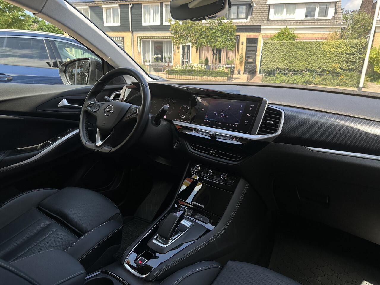 Opel Grandland 1.6 Turbo Hybrid4 Ultimate 300PK Navi/Leder/Memory/AGR/Night Vision