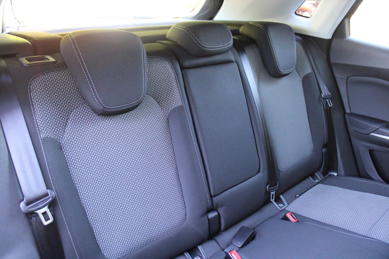 Opel Grandland 1.2 Turbo 131pk Edition | Achteruitrijcamera | Trekhaak | Stoelverwarming | Navigatie | Carplay