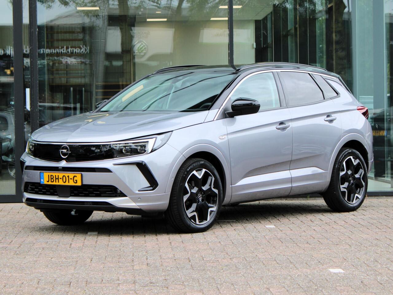 Opel Grandland 1.2 Turbo Ultimate Automaat | Navi / Camera / Alcantara