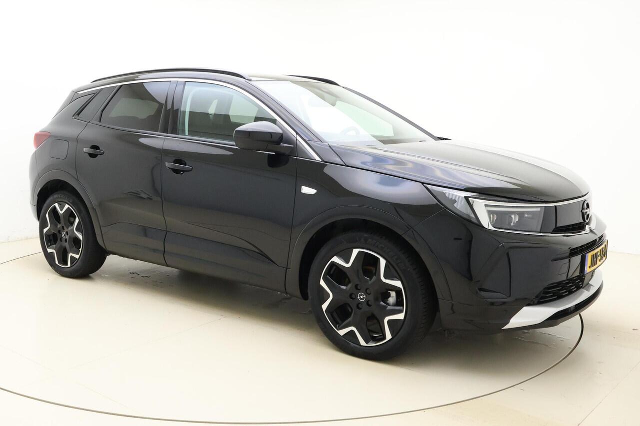 Opel Grandland 1.2 Turbo 130pk Automaat Ultimate | Navigatie | Climate & Cruise Control | Elektrische Achterklep | Stoel & Stuurverwarming |