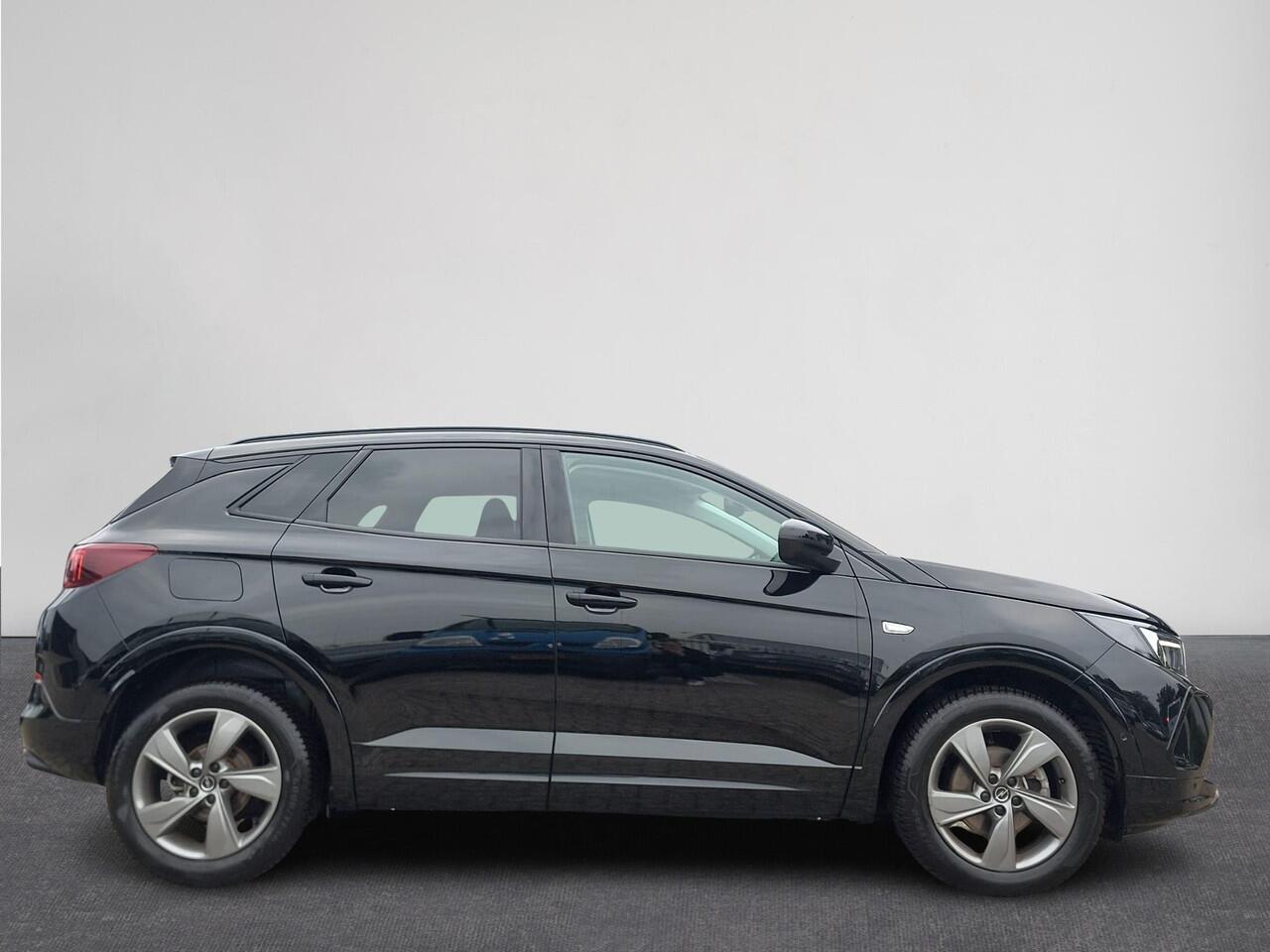 Opel Grandland 1.2 Turbo GS | ¤ 1.000 INRUILPREMIE | Automaat | Camera | Carplay | Airco | Navi | LM velgen | Stuur - Stoelverwarming | ( Vestiging - Nieuwegein )