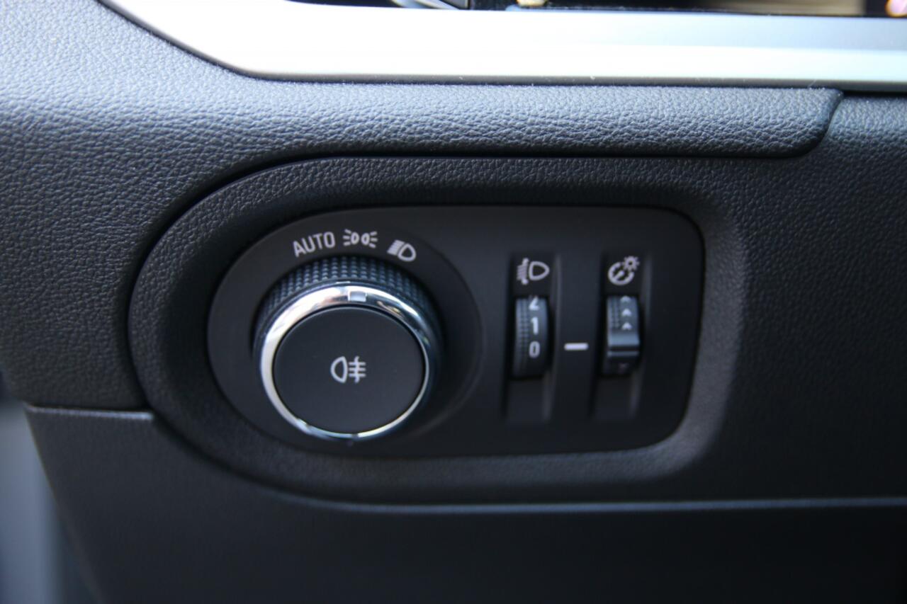 Opel Grandland 1.2 Turbo Ultimate | Apple carplay | 360 camera | Navigatie |