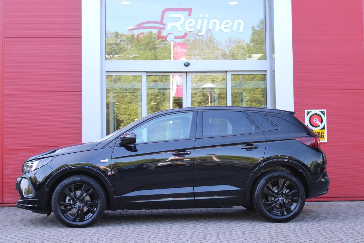 Opel Grandland 1.2 Turbo 136PK AUTOMAAT Hybrid GS | BLACK PACK | STOEL/STUUR VERWARMING | NAVIGATIE | APPLE CARPLAY/ANDROID AUTO | DODEHOEK DETECTIE | 18" LICHTMETALEN VELGEN | DAB+ RADIO | PARKEERSENSOREN VOOR + ACHTER | ADAPTIVE CRUISE CONTROL | ACHTERUITRIJ CAMERA |