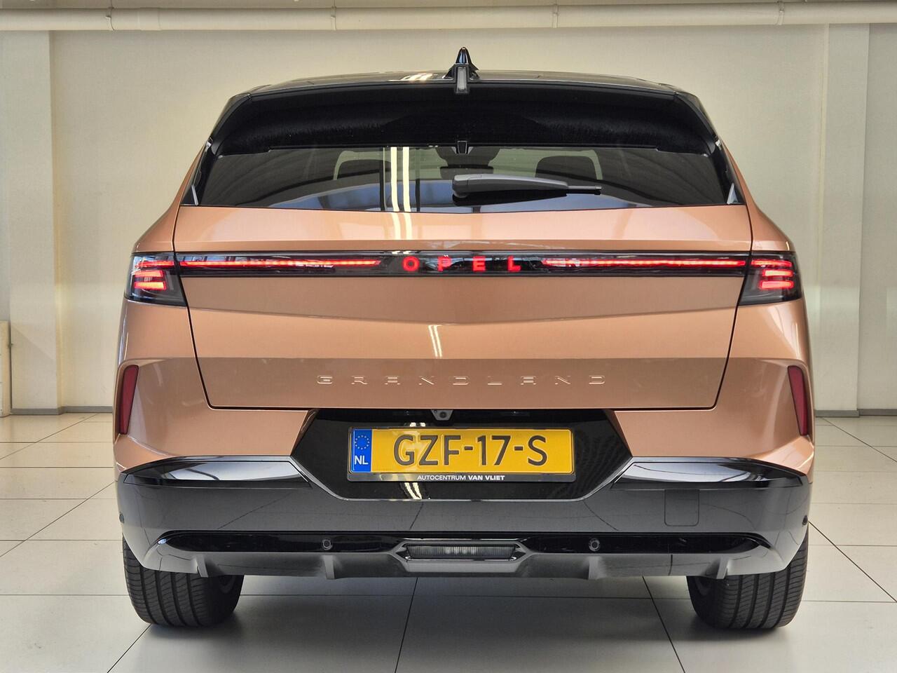 Opel Grandland Electric GS 73 kWh Head-Up Display | Panoramisch-Schuif/Kanteldak| 360° Camera | Navigatie | Stoel/Stuurverwarming | Apple Carplay/Android Auto |