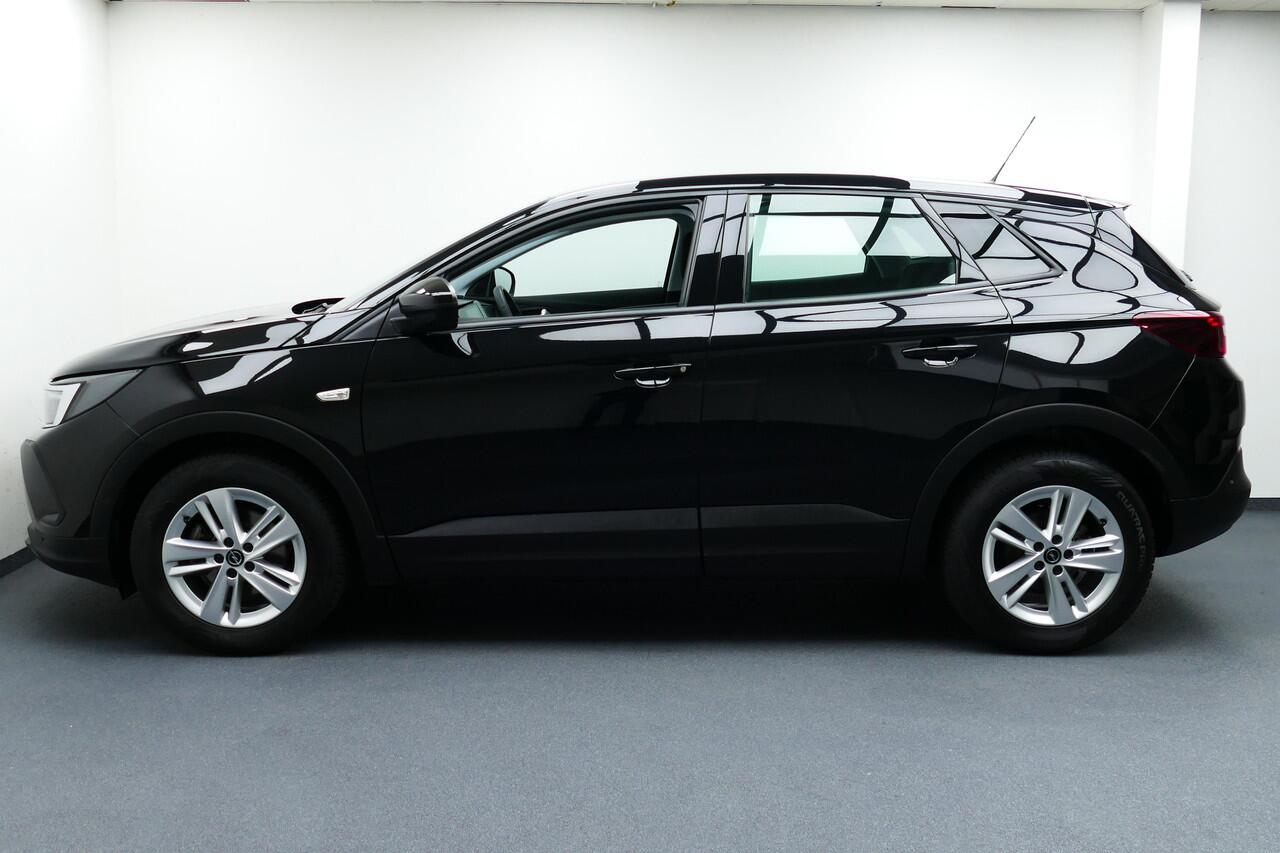 Opel Grandland 1.2 130pk Turbo Edition. Carplay/Android Navi, Clima, Cruise, 17"LMV, Haak 1400kg