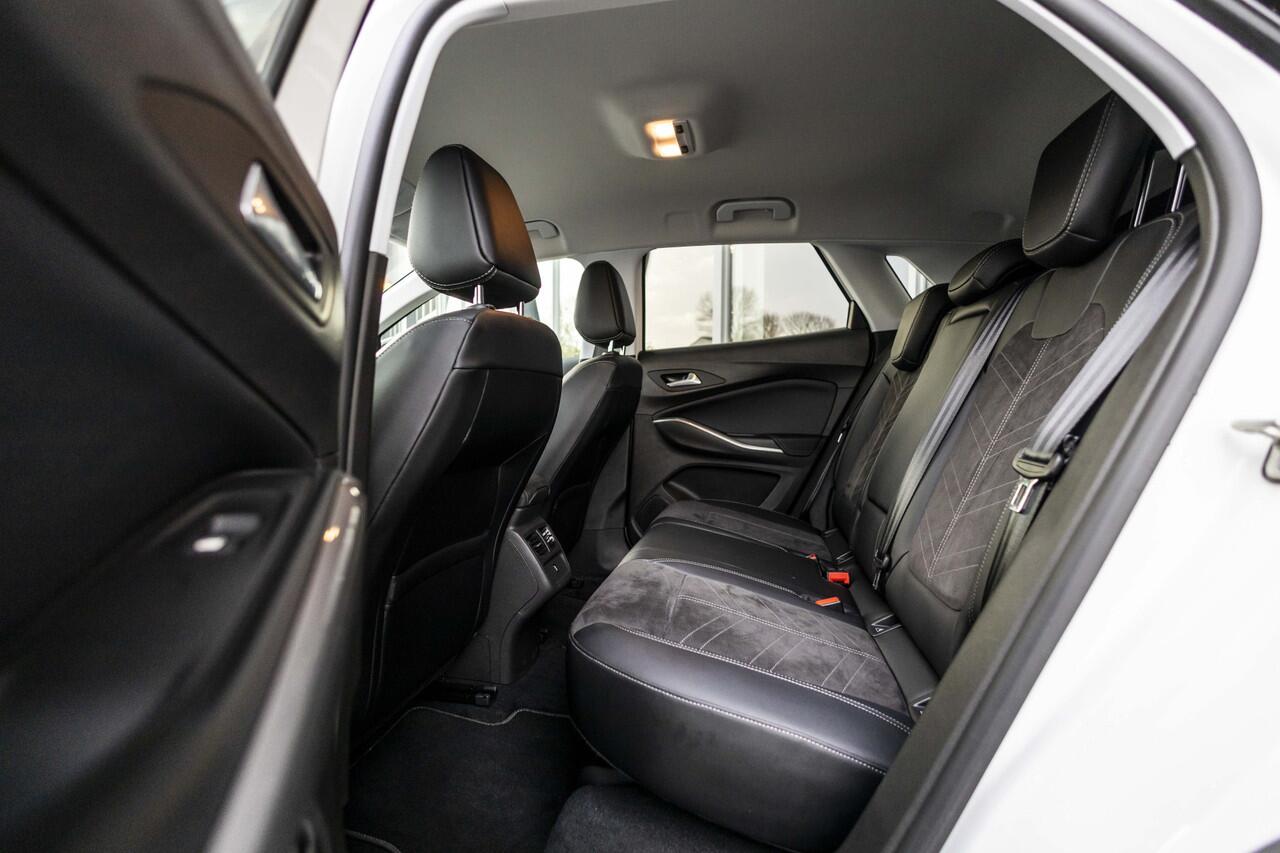 Opel Grandland 1.2 Turbo Elegance | Camera | Stoelverwarming