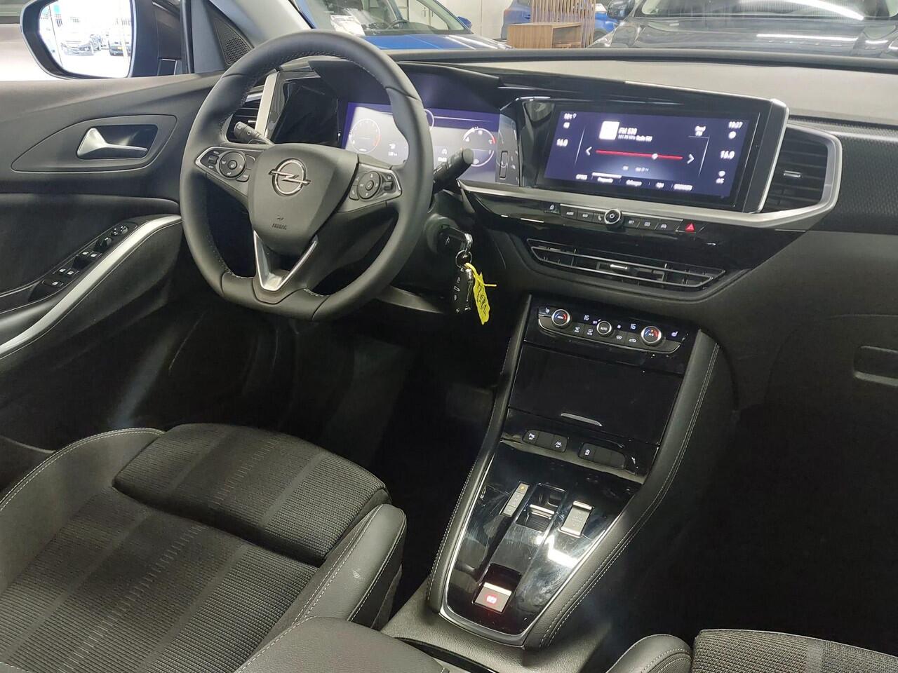 Opel Grandland 1.2 Turbo GS | ¤ 1.000 INRUILPREMIE | Automaat | Camera | Carplay | Airco | Navi | LM velgen | Stuur - Stoelverwarming | ( Vestiging - Nieuwegein )