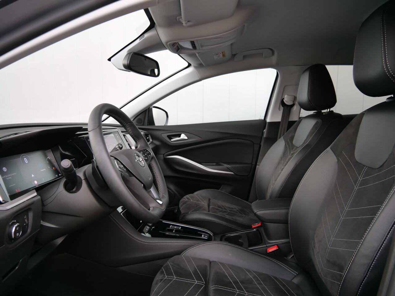 Opel Grandland 1.2 Turbo 130pk Ultimate Automaat Navigatie / LED / Camera / 19 Inch