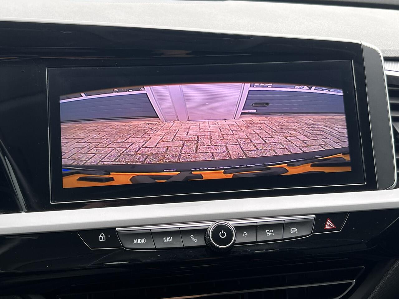 Opel Grandland 1.6 Turbo Plug-In Hybrid | Navigatie/Android/Apple Carplay | LM Velgen 18" | Achteruitrijcamera | Adaptive Cruise Control | Stuur Verwarmd |