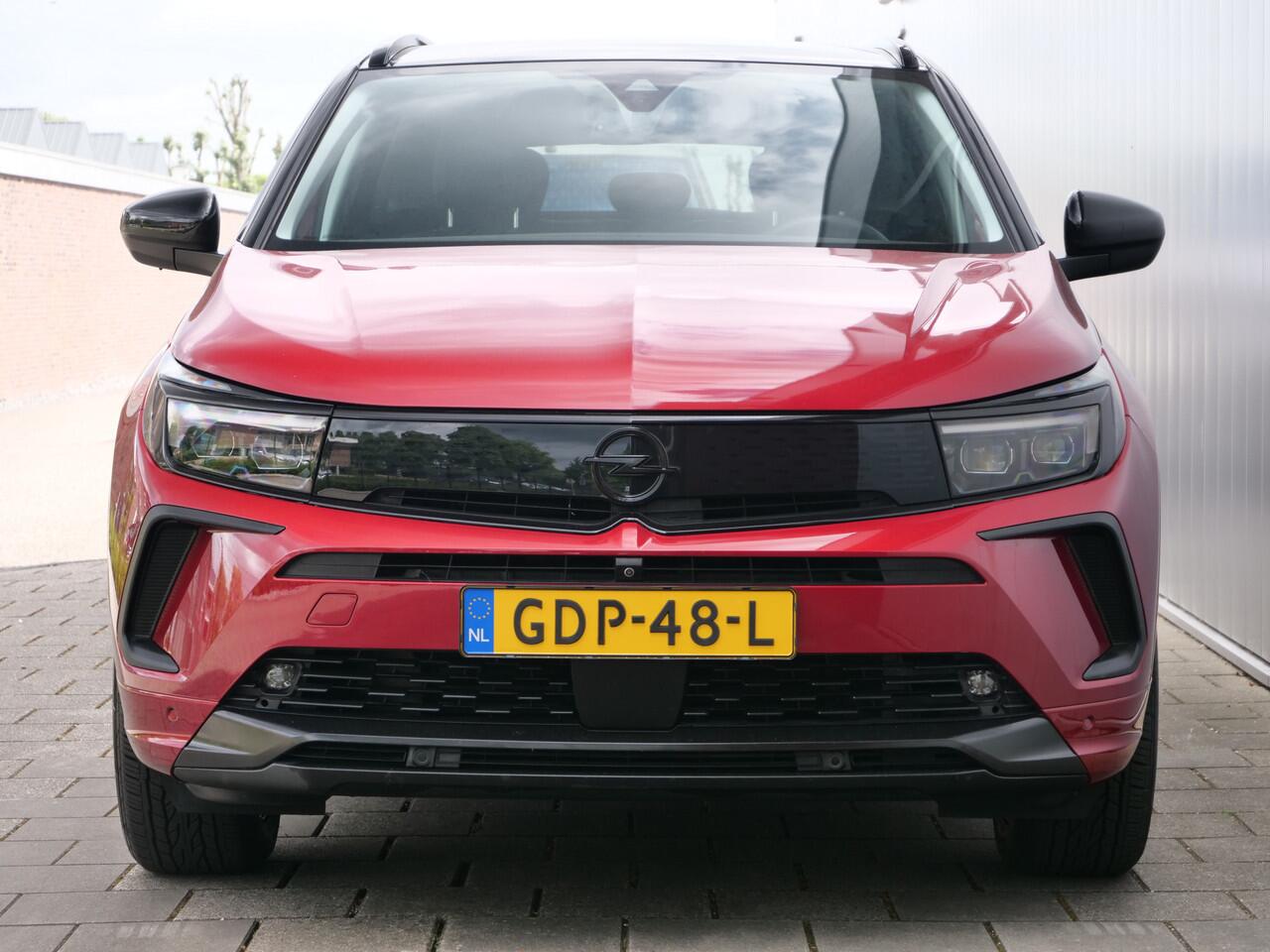 Opel Grandland 1.2 Turbo 130pk Ultimate Automaat LED / Navigatie / Camera