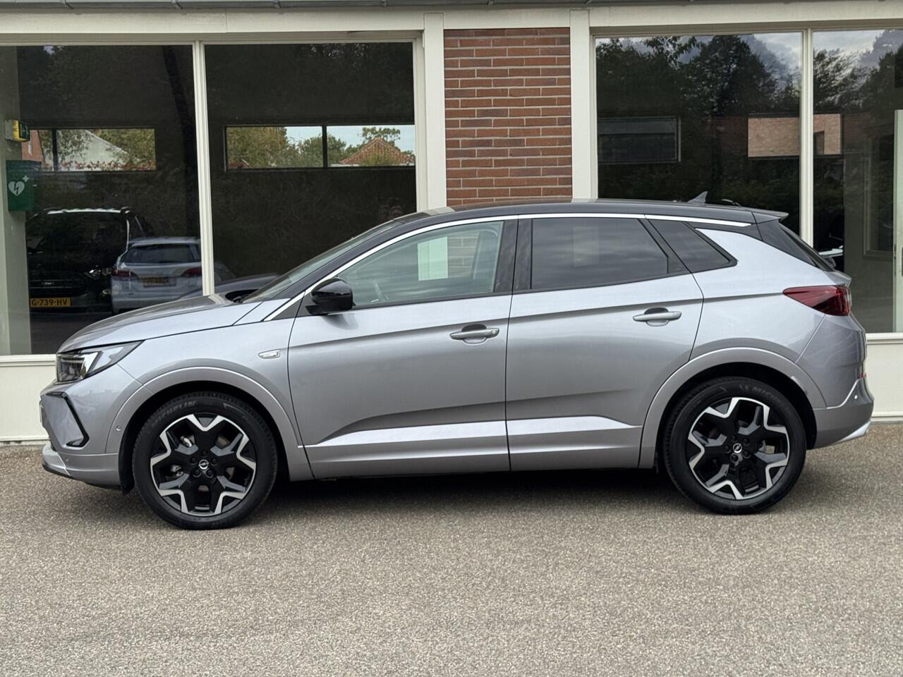 Opel Grandland 1.2 Turbo Elegance Automaat, 130 Pk, Airco/ECC, Navigatie, Camera,