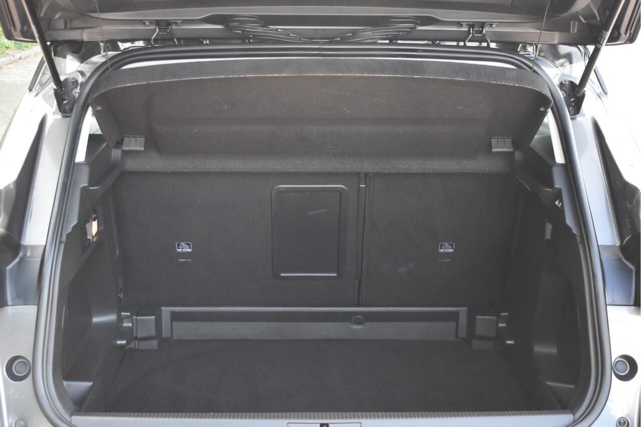 Opel Grandland 1.2 Turbo Elegance 131 PK Winter pakket | DAB | Carplay / Androidauto | Stoelverwarming 4x | Camera | Trekhaak | 4-Seasons | LED verlichting