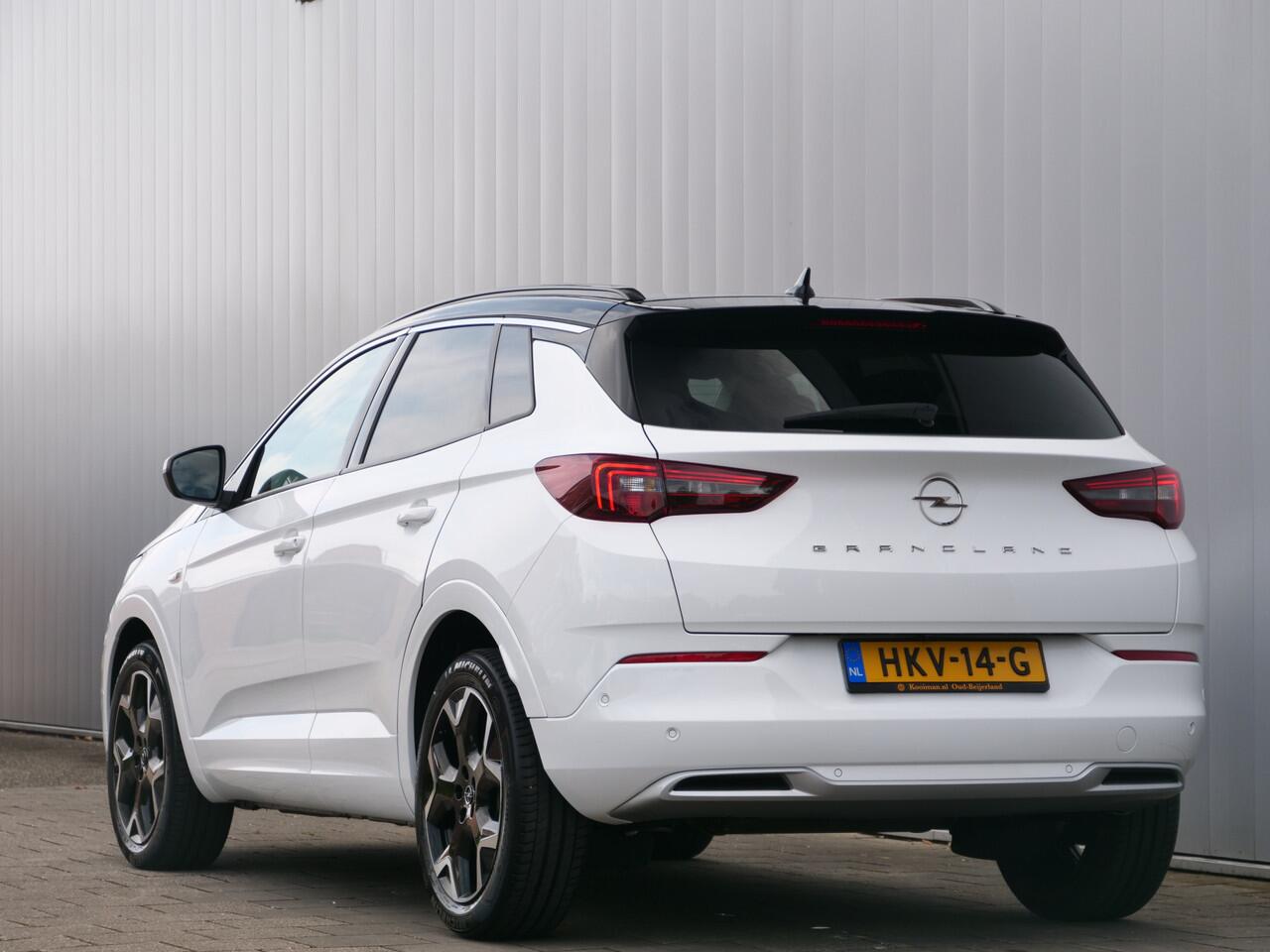 Opel Grandland 1.2 Turbo 130pk Ultimate Automaat Navigatie / LED / Camera / 19 Inch